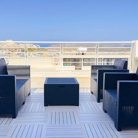 Flat 6 Seaview & View With Terrace, Close To Beaches Mellieha