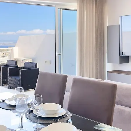 Flat 6 Seaview & View With Terrace, Close To Beaches *